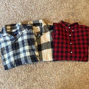 Lot of 3 Mens American Eagle flannels size Small perfect condition!!